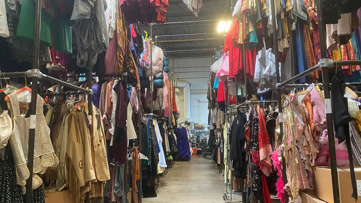 Marriott Theatre Warehouse Sale in Buffalo Grove
